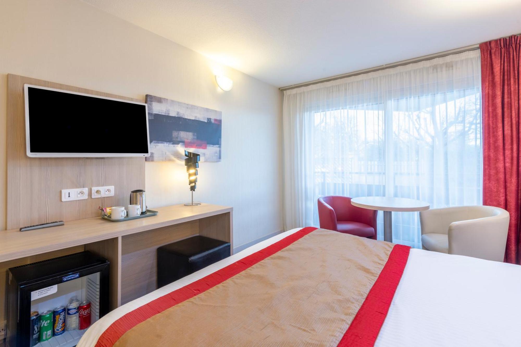 Logis Hotel Arc En Ciel Thonon-les-Bains Room photo